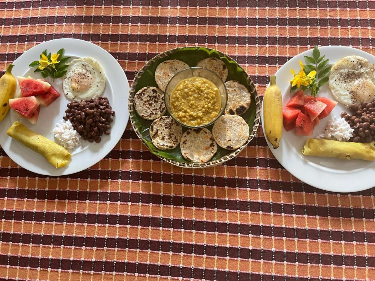 Sweet Pea Homestay Balapitiya Buitenkant foto